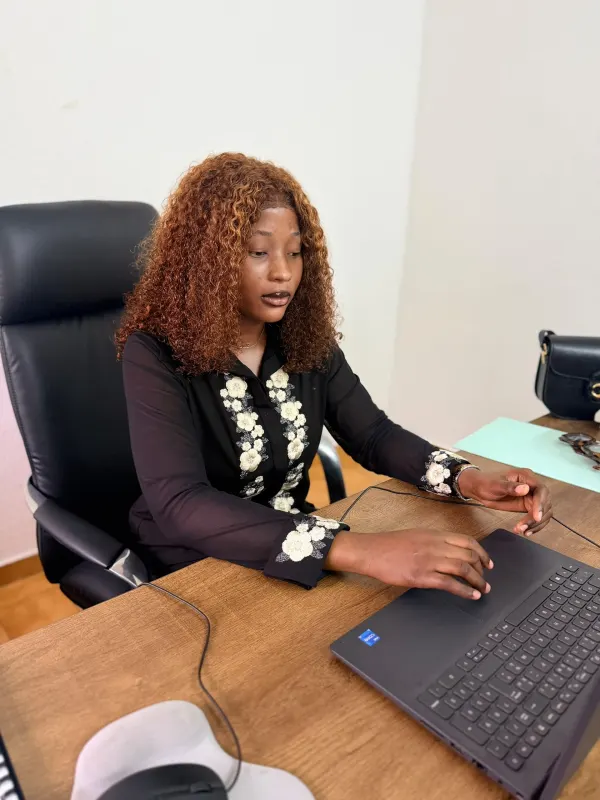 Lara Asake Olosunde